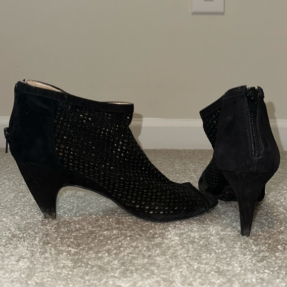 INC heels - Picture 1 of 5